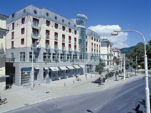 Hotel Cristal Palace - Hotels, Pensionen | hportal.eu