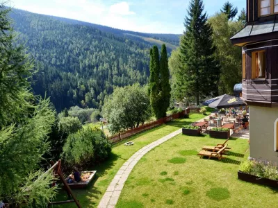  - hotely, pensiony | hportal.cz
