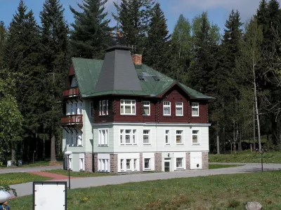  - hotely, pensiony | hportal.cz
