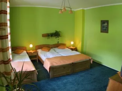  - hotely, pensiony | hportal.cz