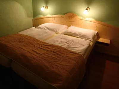  - hotely, pensiony | hportal.cz