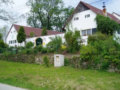  - hotely, pensiony | hportal.cz
