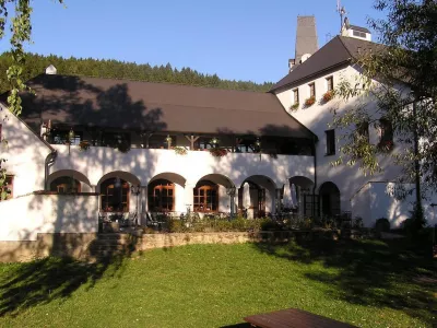  - hotely, pensiony | hportal.cz