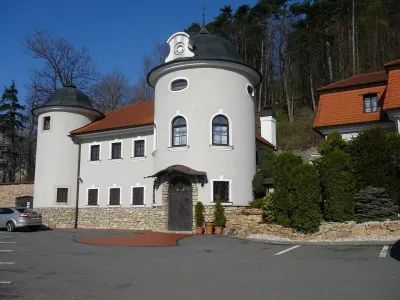  - hotely, pensiony | hportal.cz