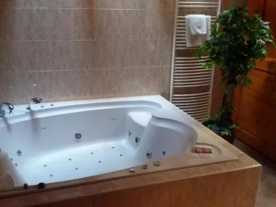  - hotely, pensiony | hportal.cz