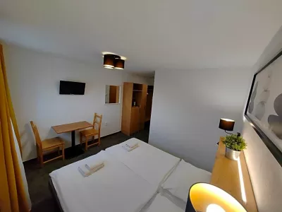  - hotely, pensiony | hportal.cz