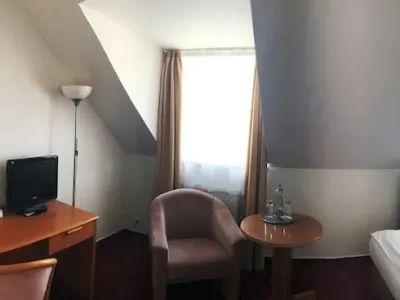  - hotely, pensiony | hportal.cz