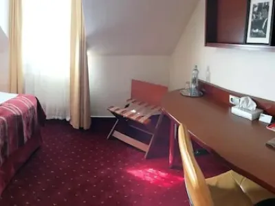  - hotely, pensiony | hportal.cz