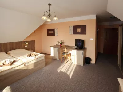  - hotely, pensiony | hportal.cz