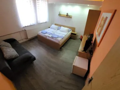  - hotely, pensiony | hportal.cz