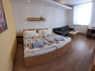  - hotely, pensiony | hportal.cz