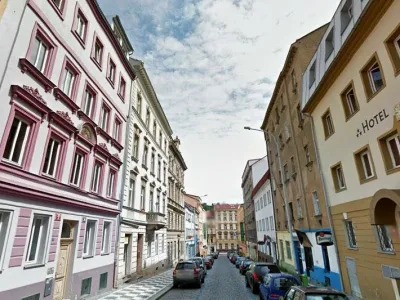  - hotely, pensiony | hportal.cz